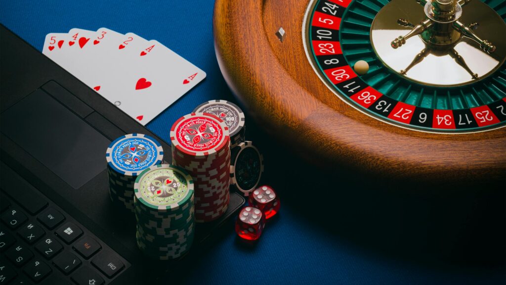 The Thrill of the Spin: Why Online Casinos Are Perfect for After-Hours Fun